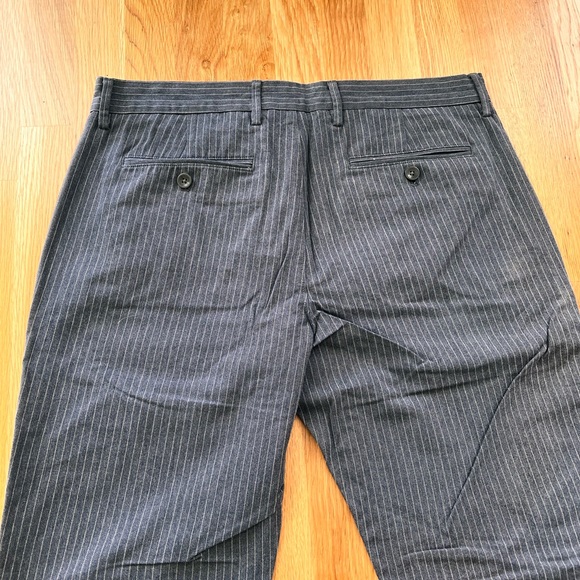Two pairs of Banana Republic dress pants - Picture 4 of 10